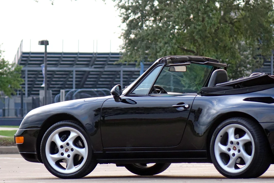 1995 Porsche 993 Carrera - Image 24 of 31