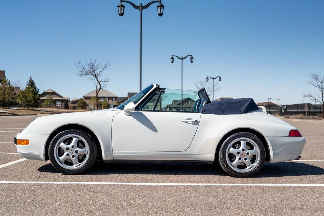 1995 Porsche 993 Carrera - Image 8 of 31