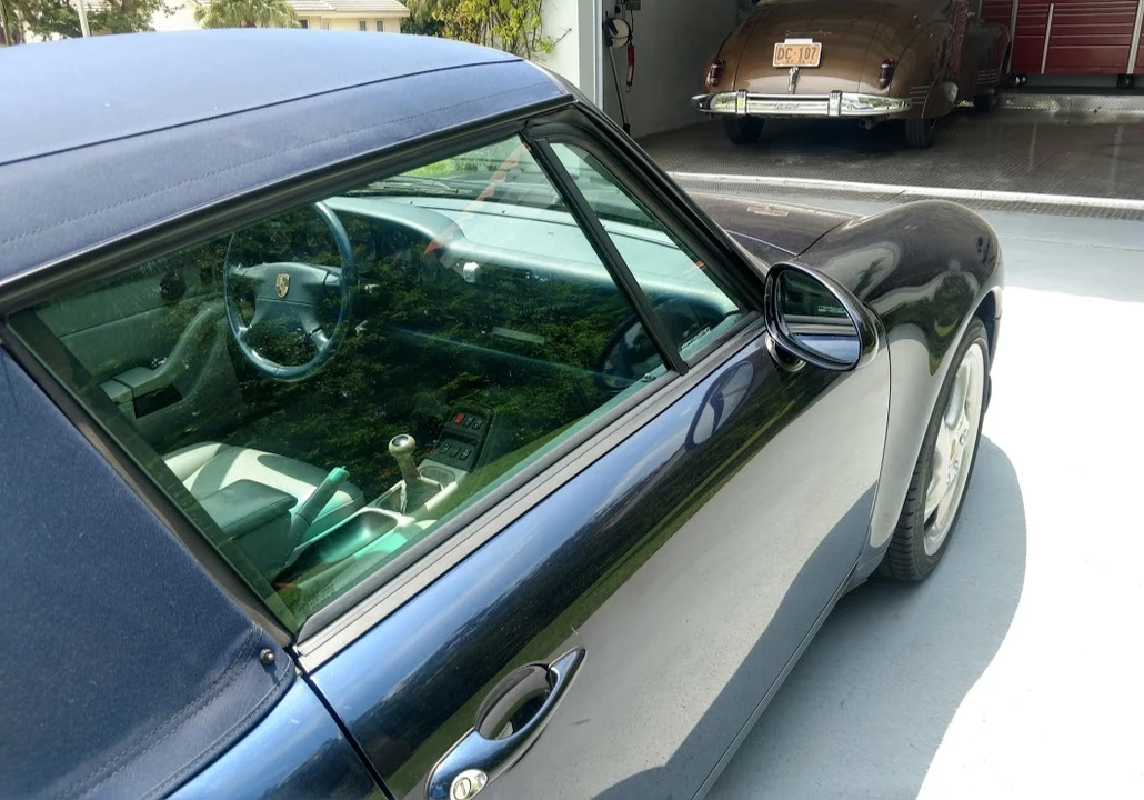 1995 Porsche 993 Carrera - Image 27 of 31
