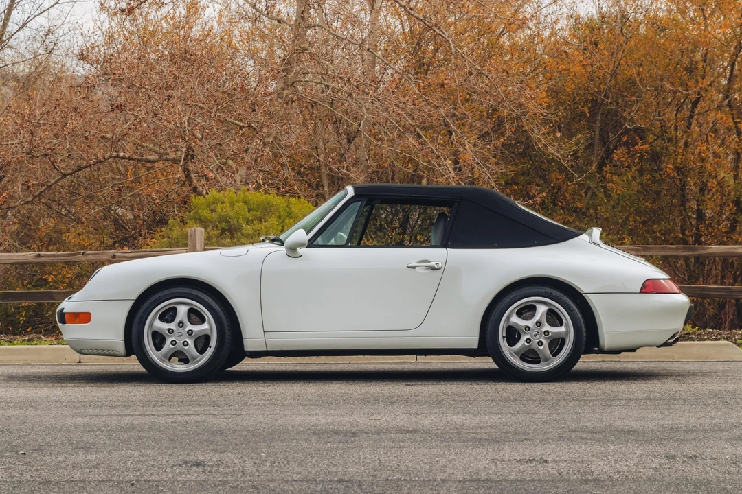 1995 Porsche 993 Carrera - Image 28 of 31