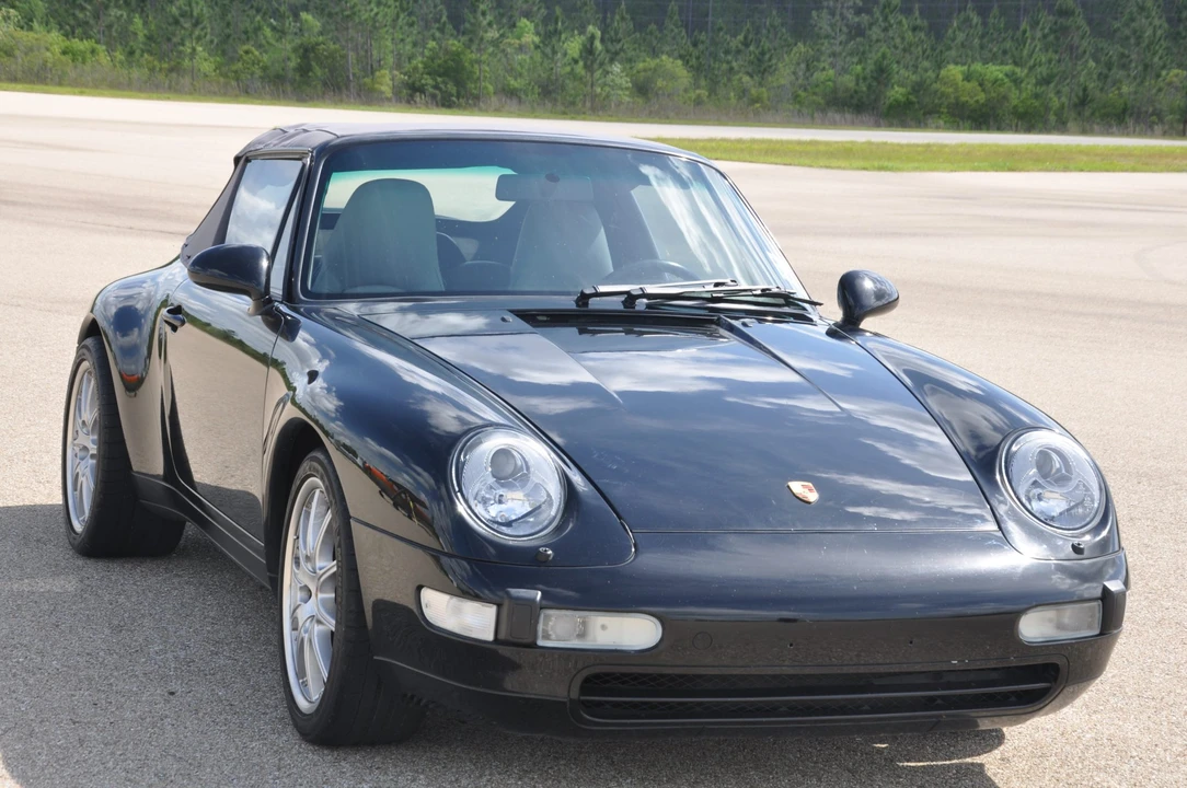 1995 Porsche 993 Carrera - Image 26 of 31