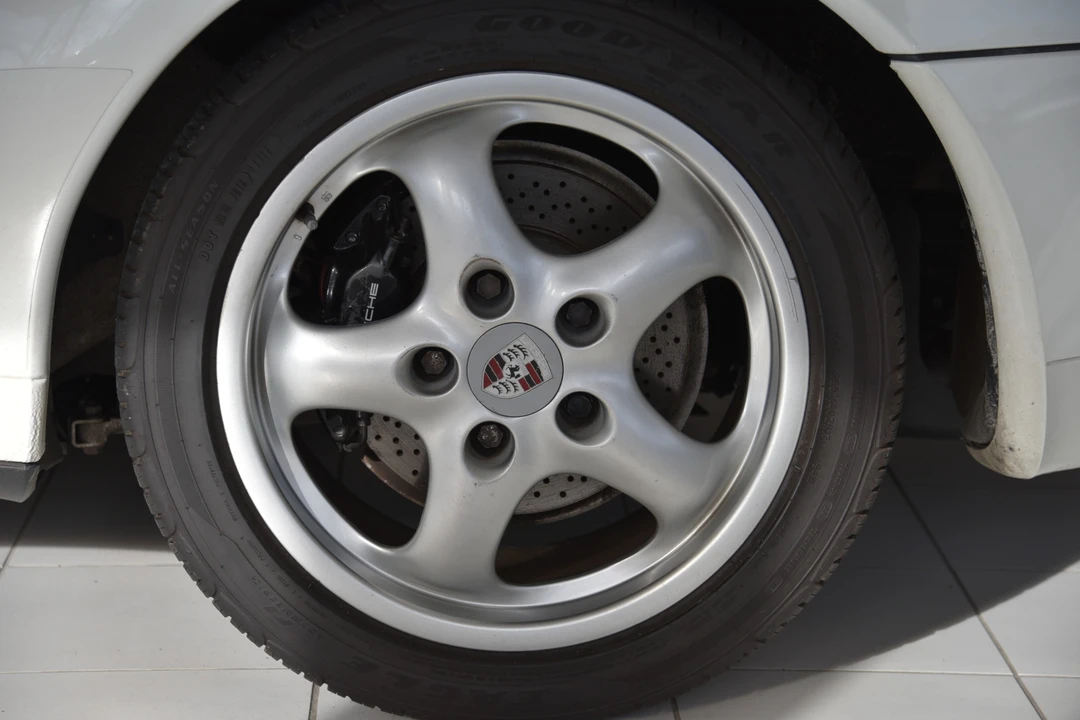 1995 Porsche 993 Carrera - Image 26 of 31