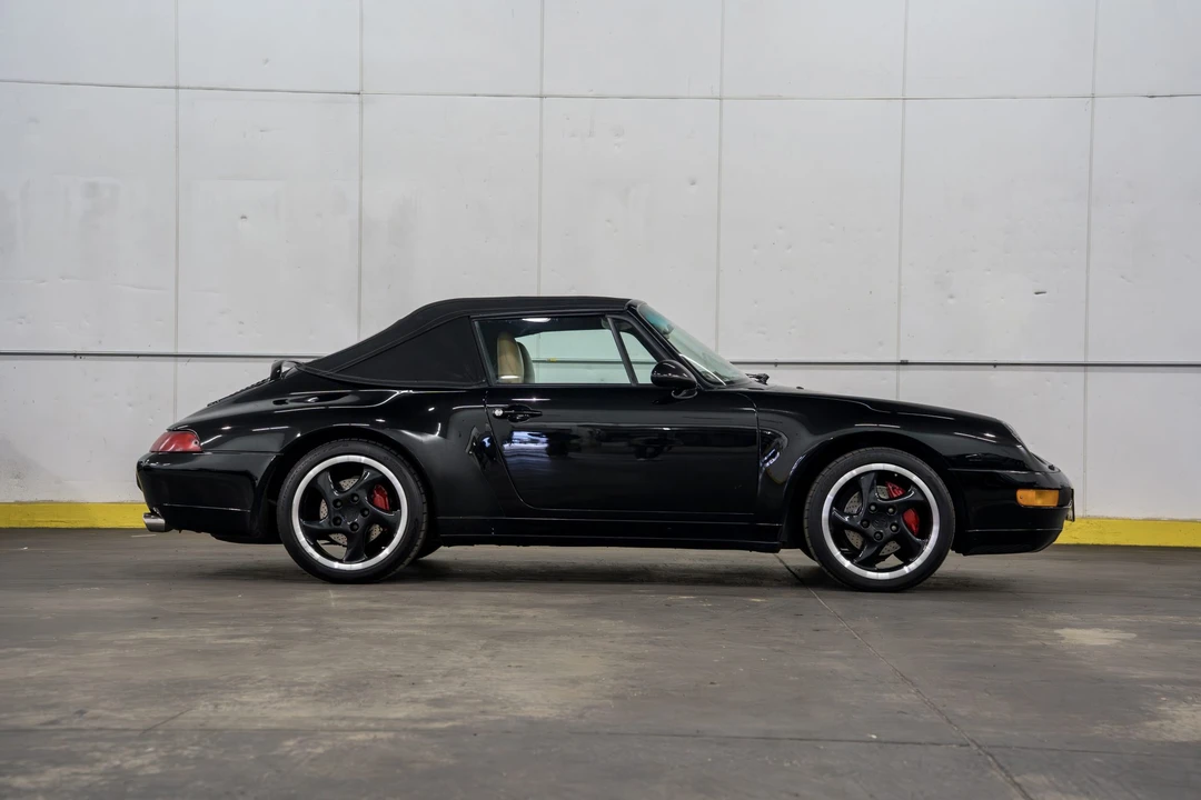 1995 Porsche 993 Carrera - Image 8 of 31