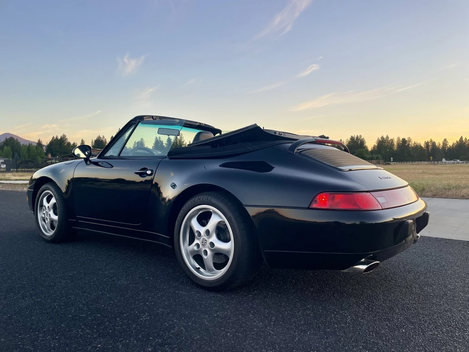 1995 Porsche 993 Carrera - Image 12 of 31