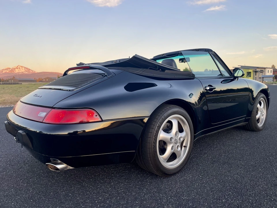 1995 Porsche 993 Carrera - Image 8 of 31