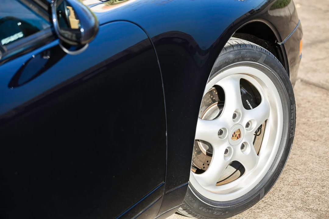 1995 Porsche 993 Carrera - Image 10 of 31