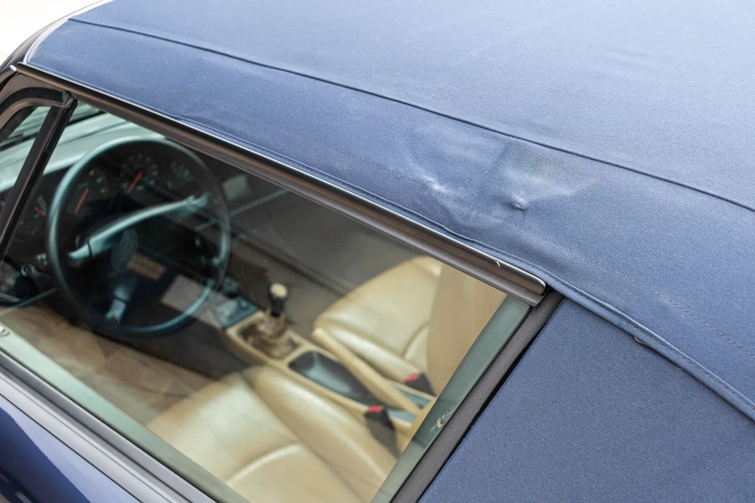 1995 Porsche 993 Carrera - Image 28 of 31