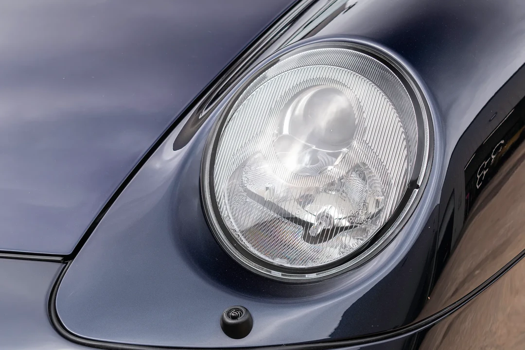 1995 Porsche 993 Carrera - Image 17 of 31