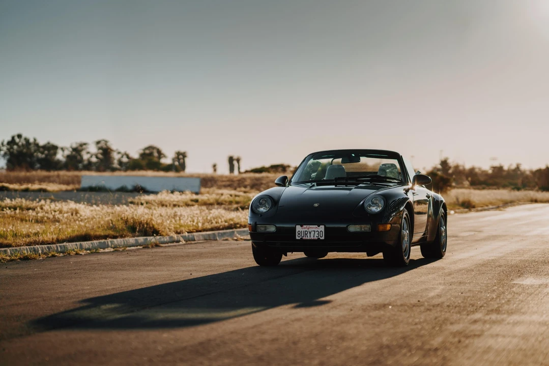 1995 Porsche 993 Carrera - Image 13 of 31