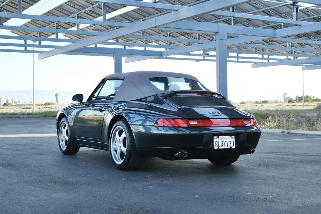 1995 Porsche 993 Carrera - Image 10 of 31
