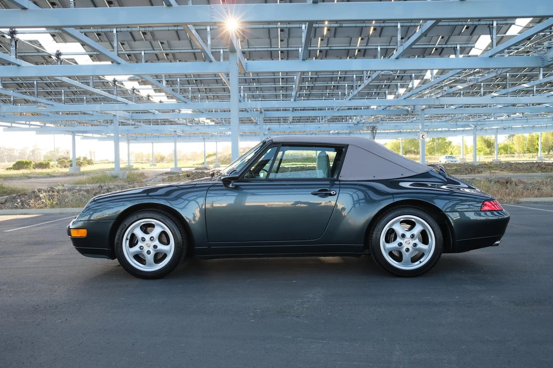 1995 Porsche 993 Carrera - Image 2 of 31