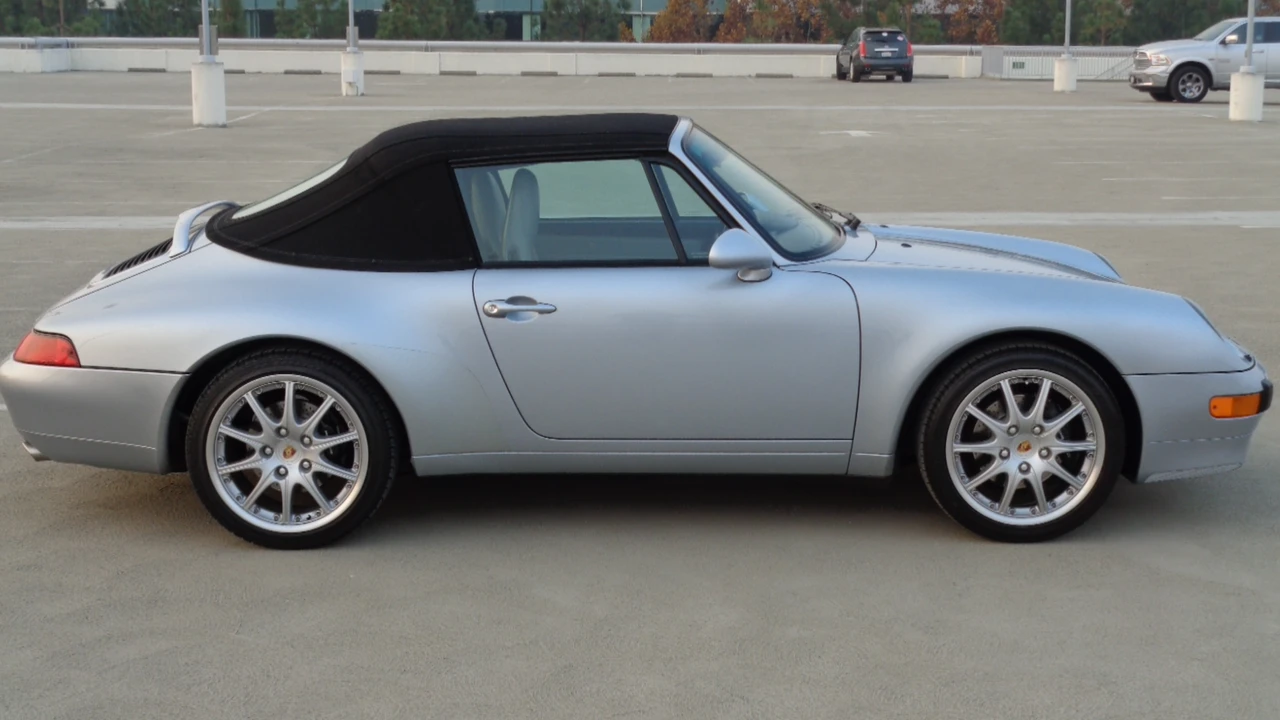 1995 Porsche 993 Carrera - Image 14 of 31
