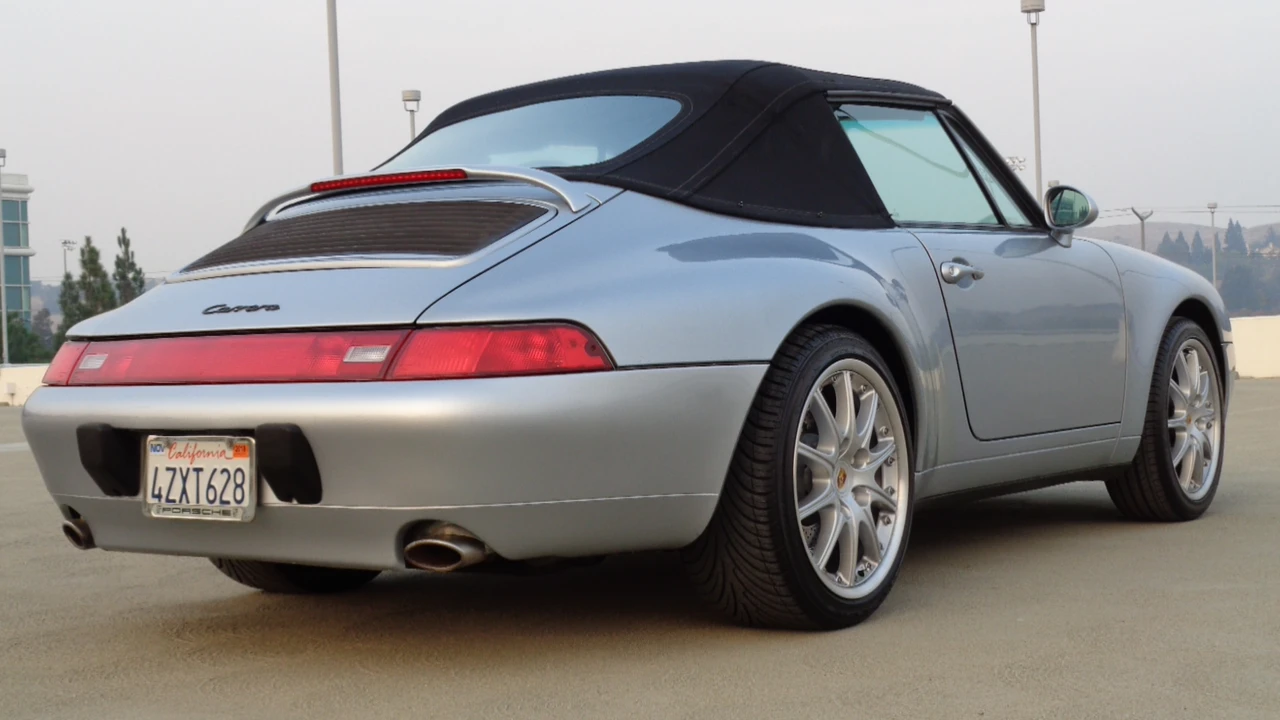 1995 Porsche 993 Carrera - Image 15 of 31