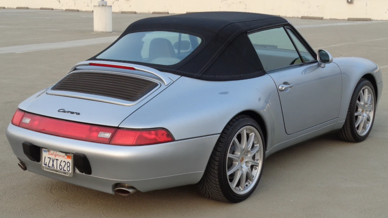 1995 Porsche 993 Carrera - Image 16 of 31