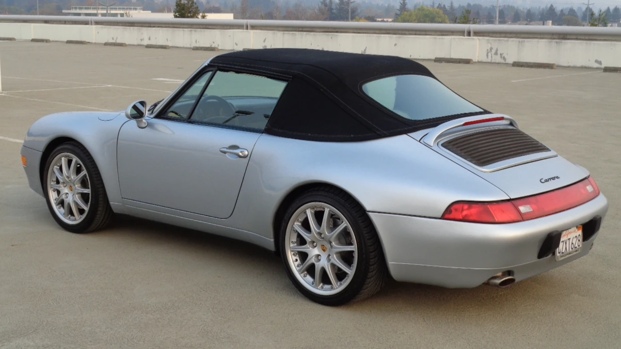 1995 Porsche 993 Carrera - Image 8 of 31