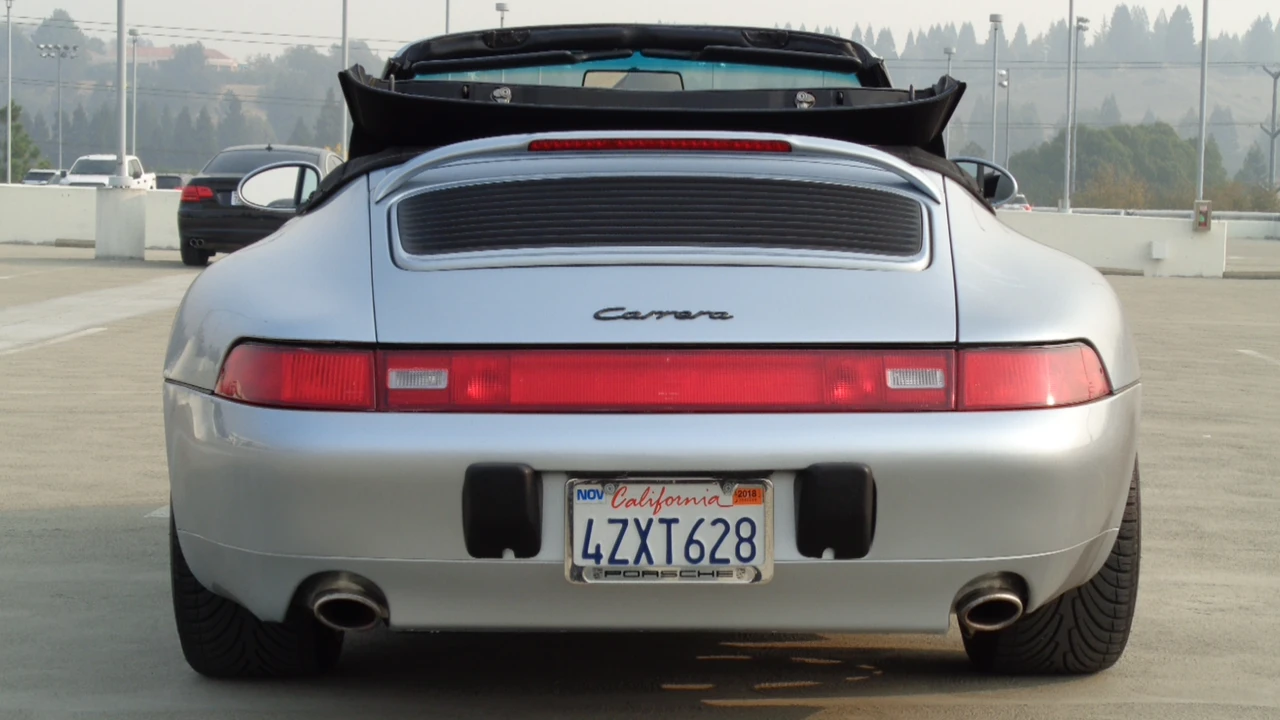 1995 Porsche 993 Carrera - Image 10 of 31