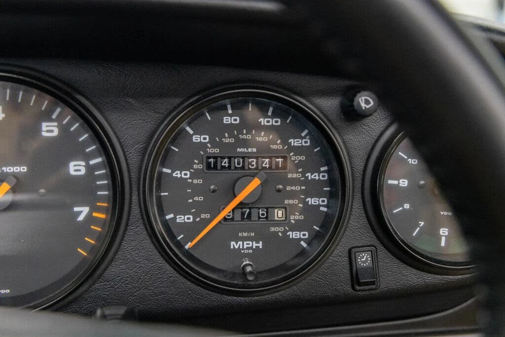 1995 Porsche 993 Carrera - Image 10 of 31