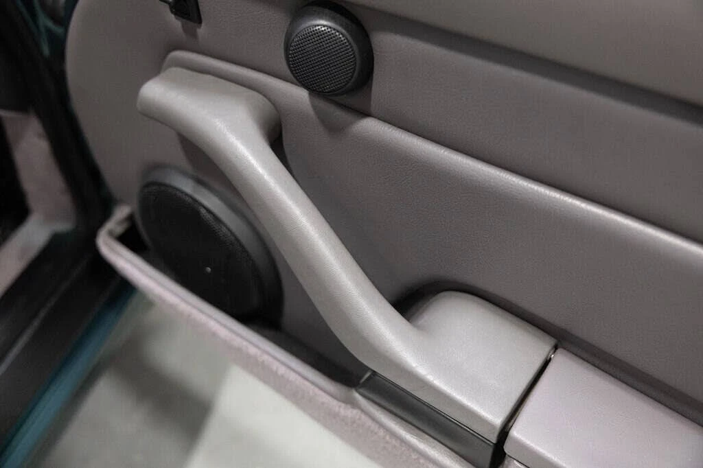 1995 Porsche 993 Carrera - Image 29 of 31