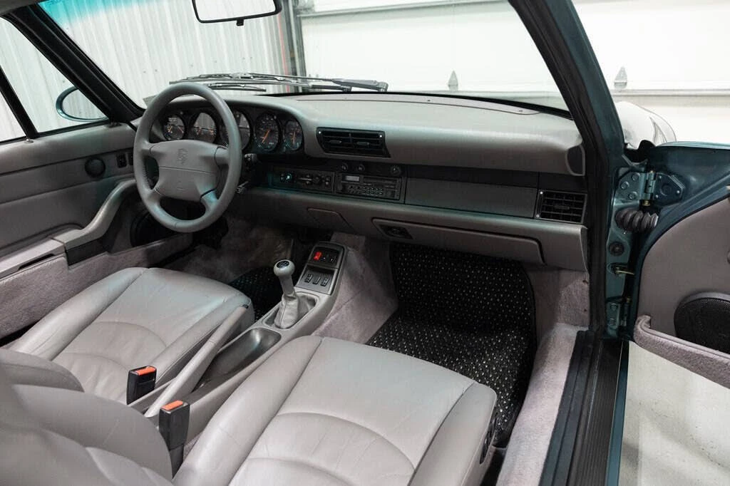 1995 Porsche 993 Carrera - Image 17 of 31