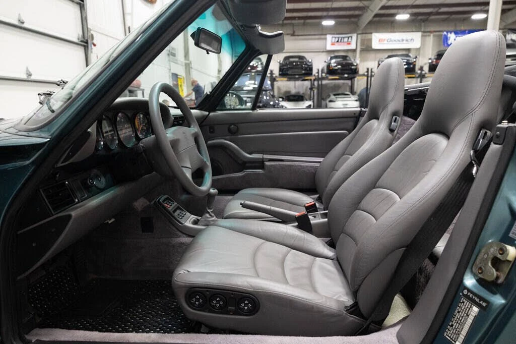 1995 Porsche 993 Carrera - Image 16 of 31