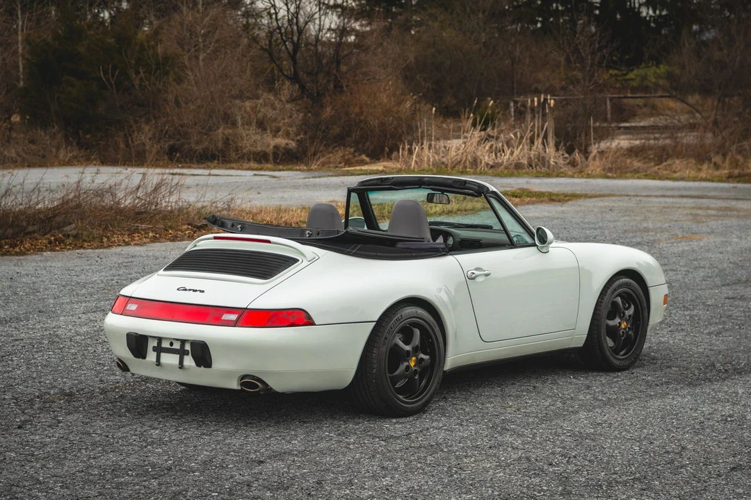 1995 Porsche 993 Carrera - Image 24 of 31