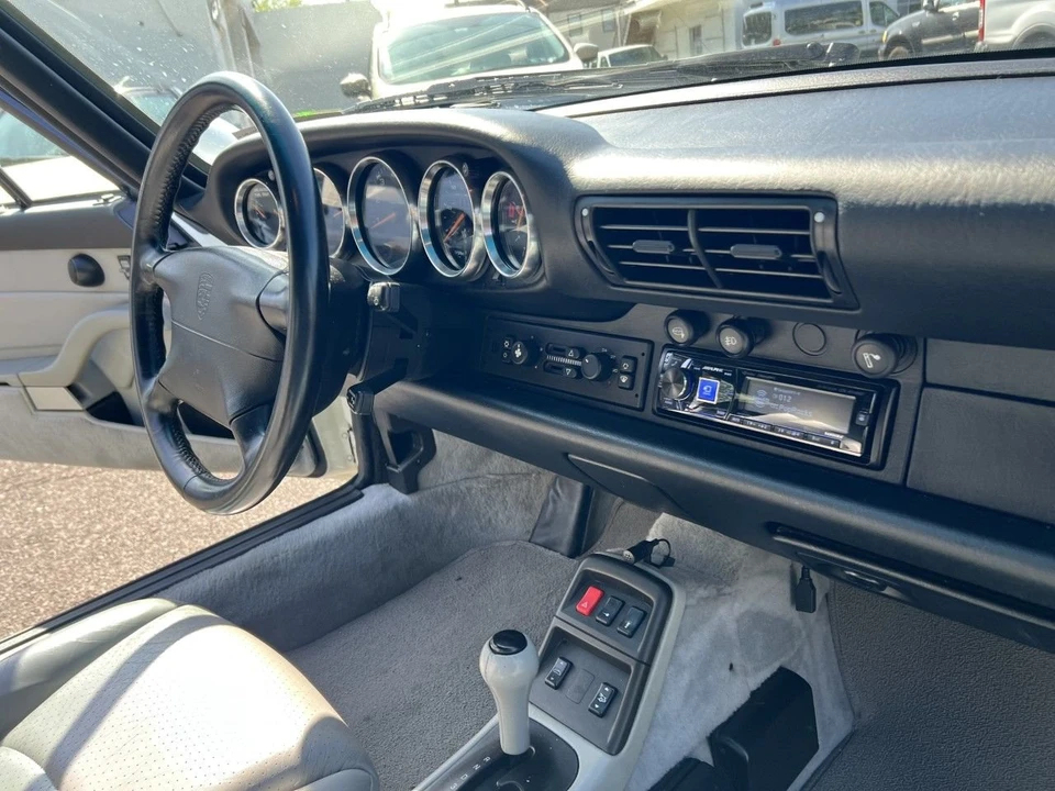 1995 Porsche 993 Carrera - Image 15 of 16