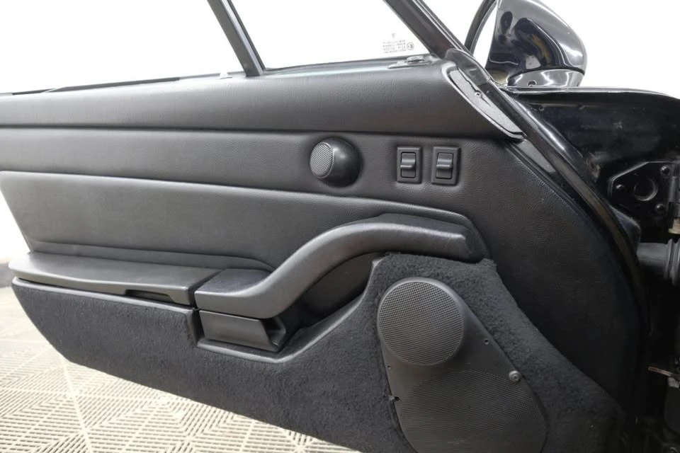 1995 Porsche 993 Carrera - Image 11 of 20