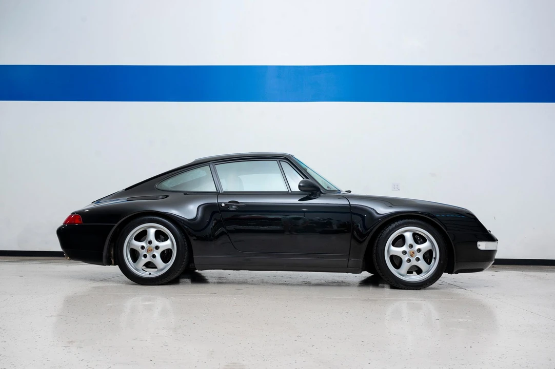 1995 Porsche 993 Carrera - Image 10 of 31