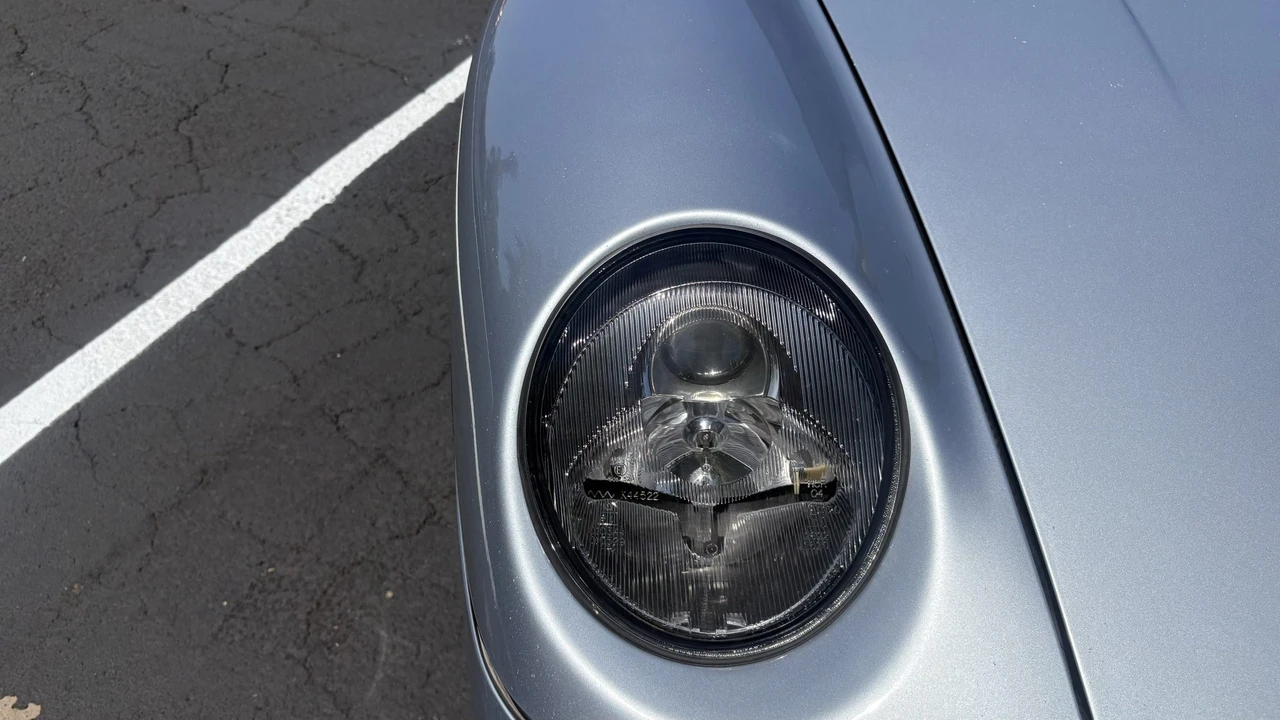 1995 Porsche 993 Carrera - Image 13 of 31