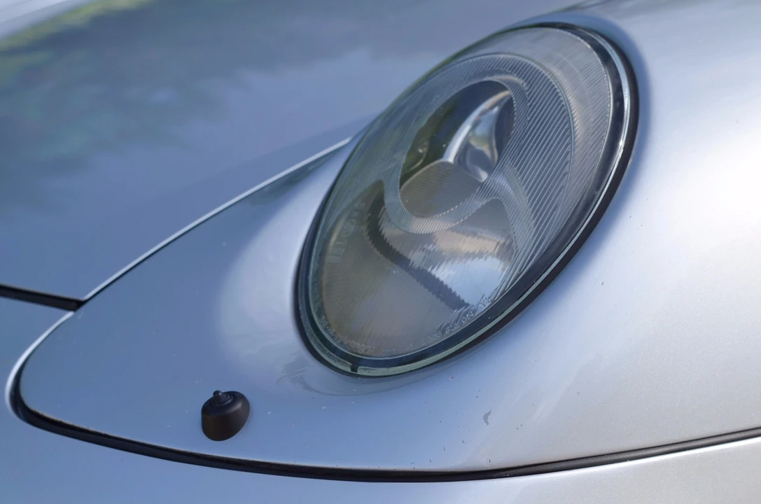 1995 Porsche 993 Carrera - Image 26 of 31