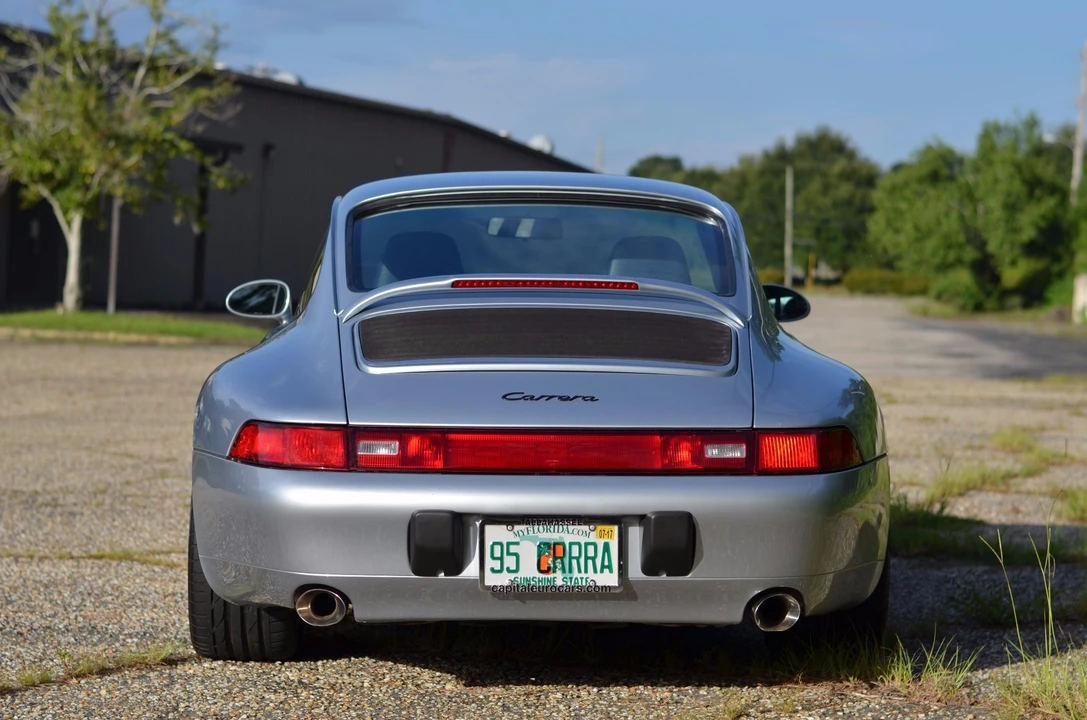 1995 Porsche 993 Carrera - Image 8 of 31