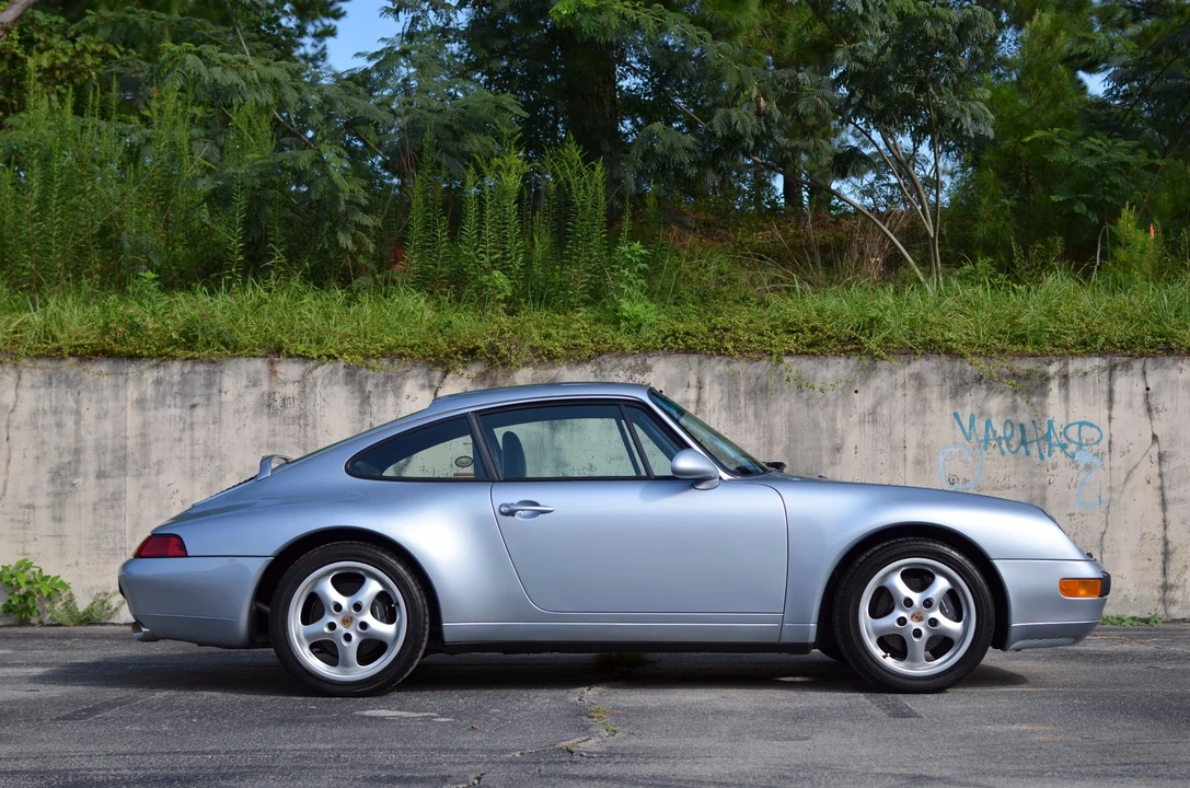 1995 Porsche 993 Carrera - Image 11 of 31