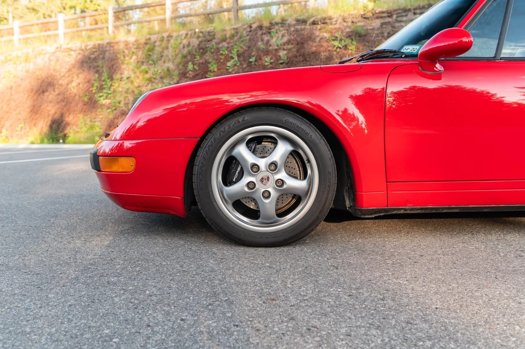 1995 Porsche 993 Carrera - Image 28 of 31