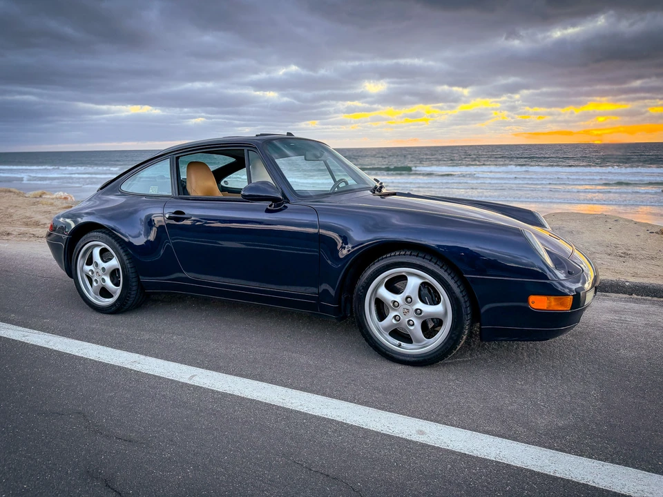 1995 Porsche 993 Carrera - Image 8 of 31