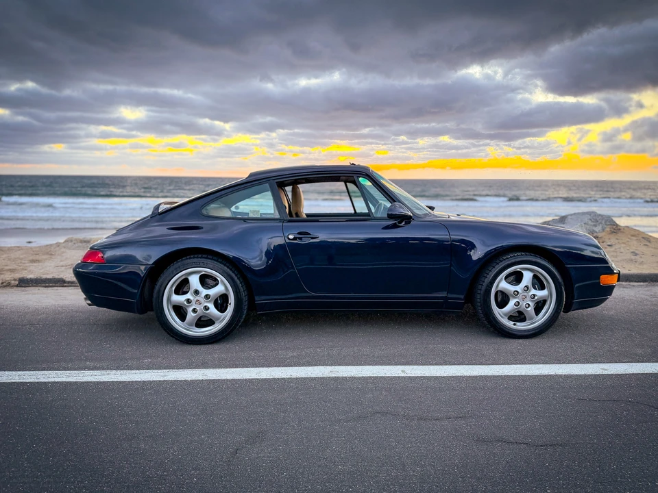 1995 Porsche 993 Carrera - Image 10 of 31