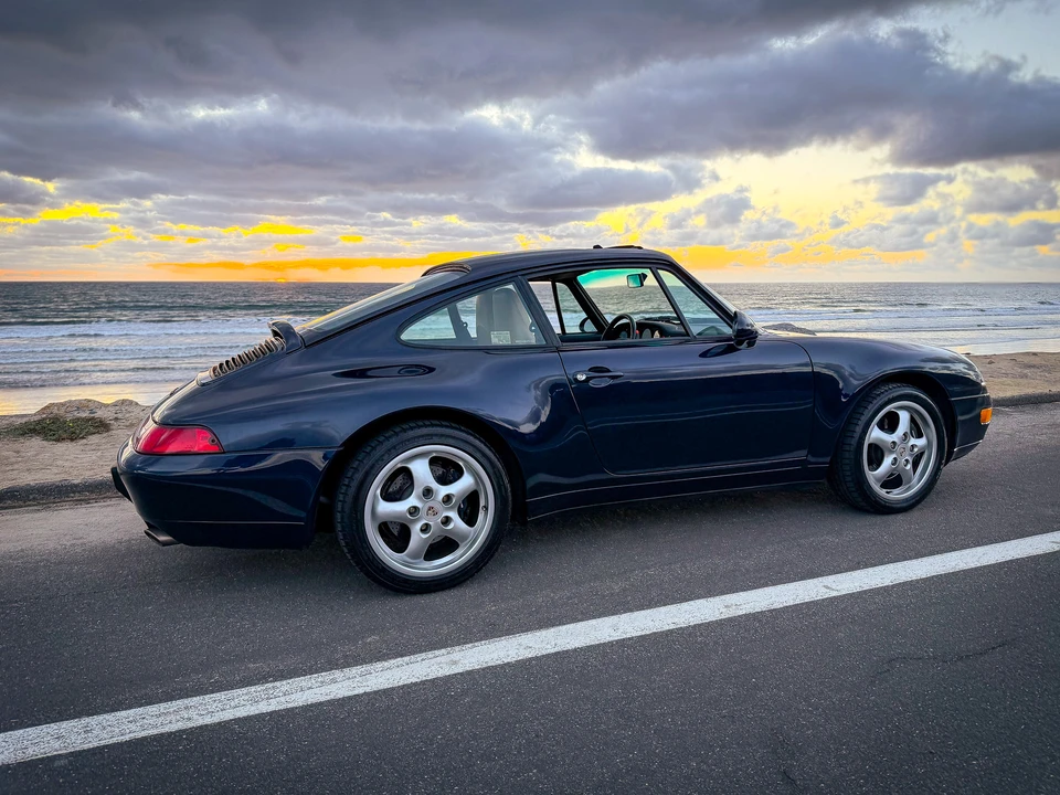 1995 Porsche 993 Carrera - Image 11 of 31