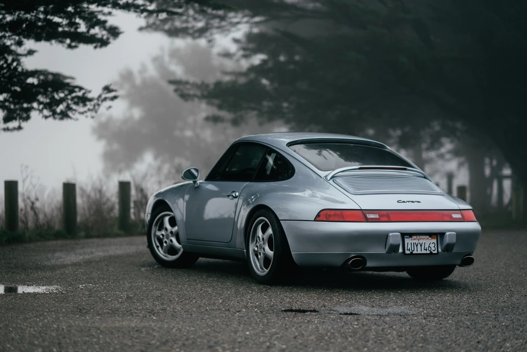 1995 Porsche 993 Carrera - Image 9 of 31