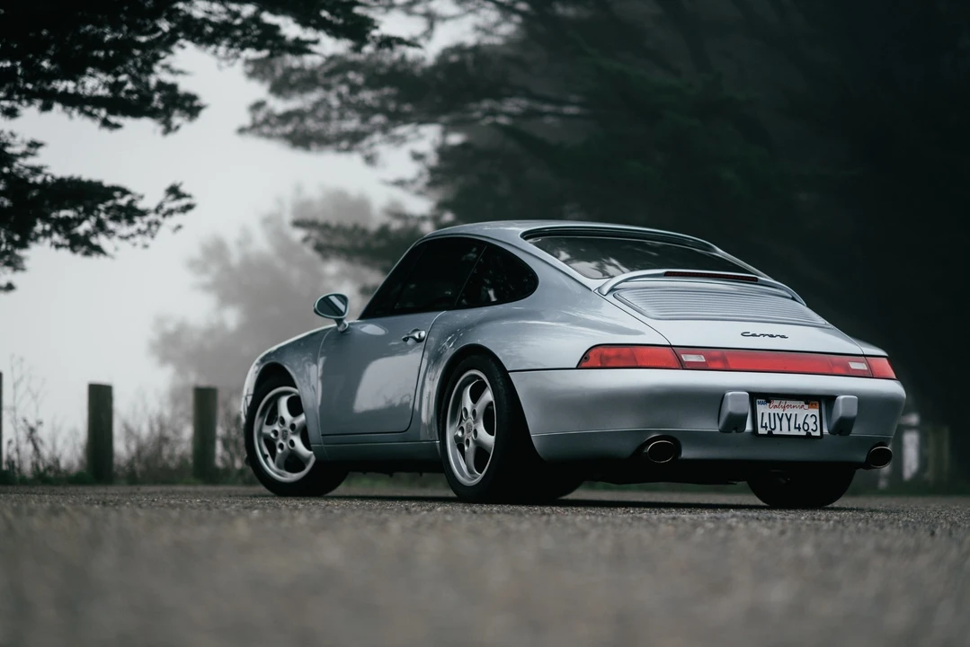 1995 Porsche 993 Carrera - Image 11 of 31
