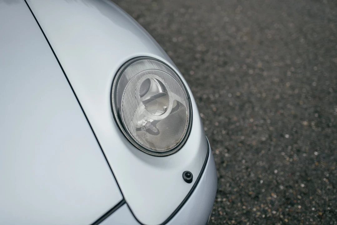 1995 Porsche 993 Carrera - Image 26 of 31