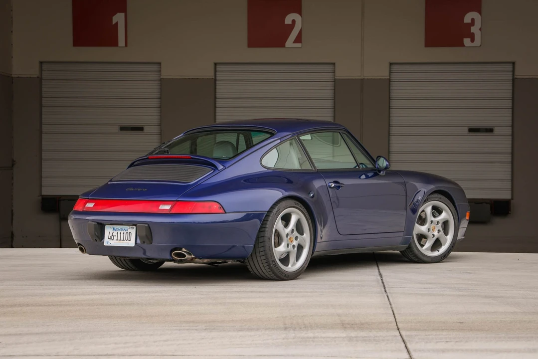1995 Porsche 993 Carrera - Image 14 of 31