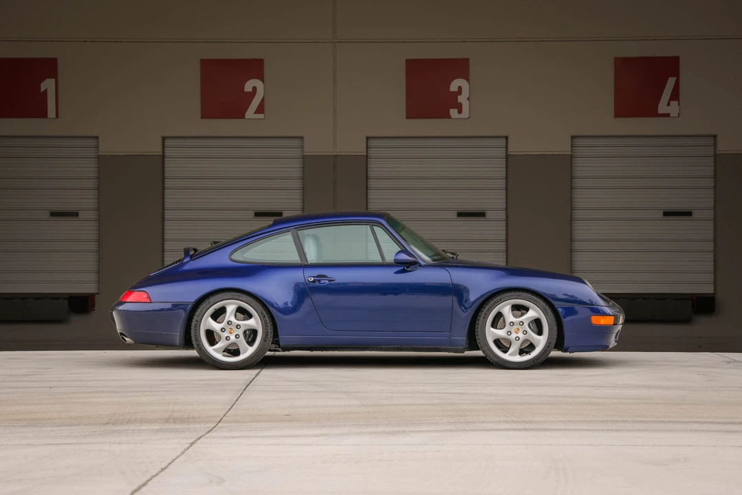 1995 Porsche 993 Carrera - Image 11 of 31