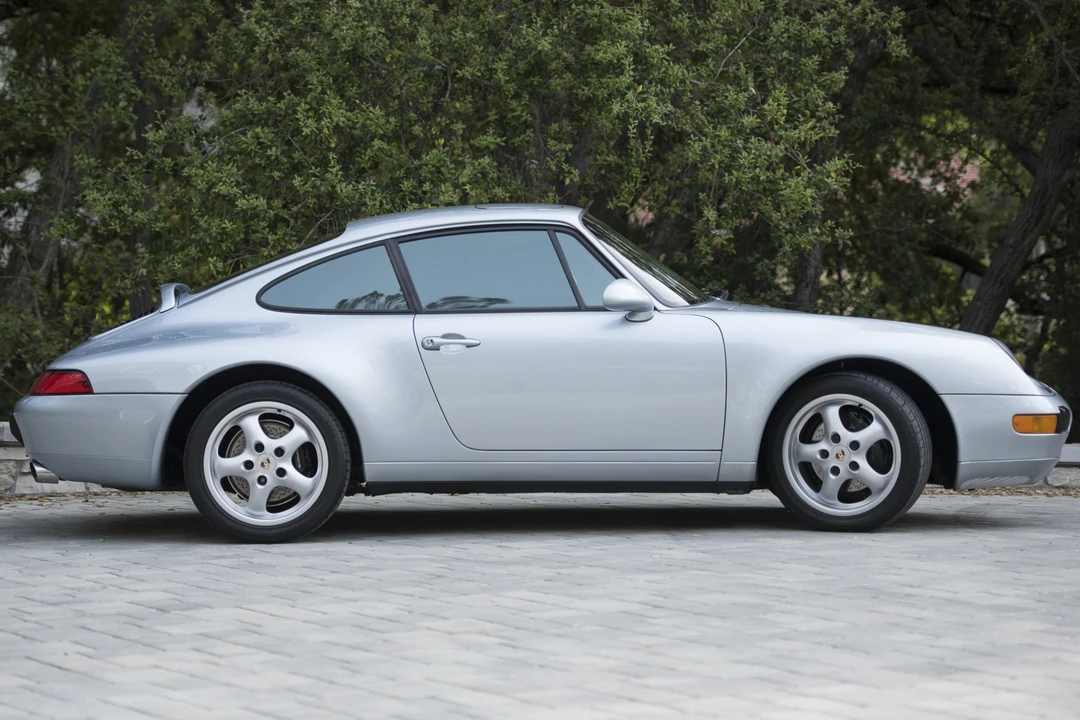 1995 Porsche 993 Carrera - Image 2 of 31