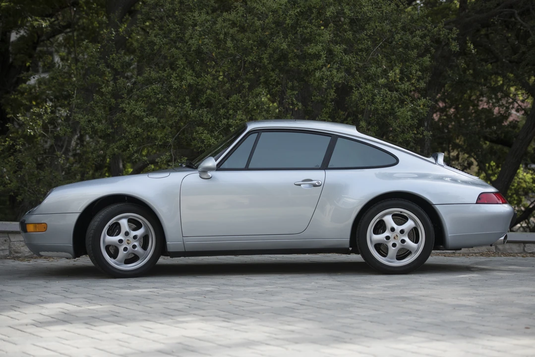 1995 Porsche 993 Carrera - Image 12 of 31