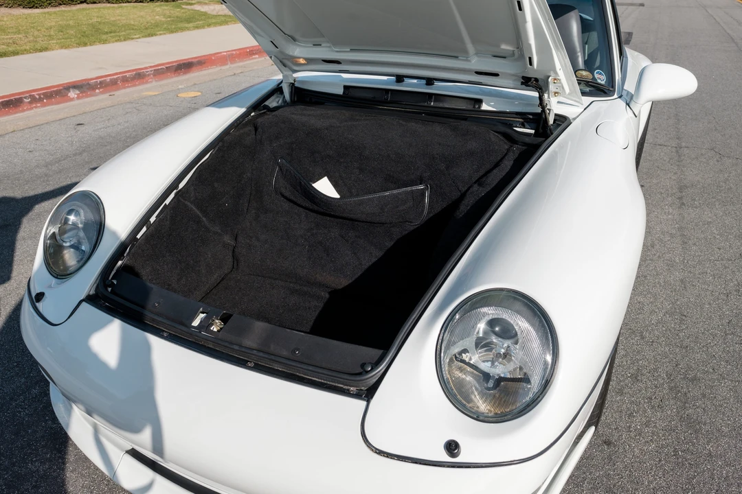 1995 Porsche 993 Carrera - Image 29 of 31