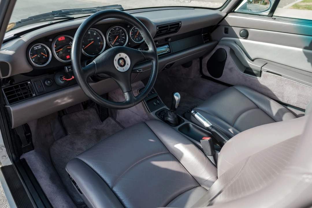 1995 Porsche 993 Carrera - Image 24 of 31