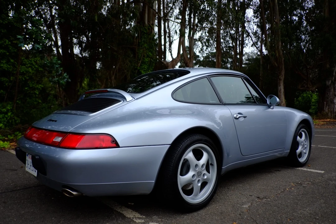 1995 Porsche 993 Carrera - Image 12 of 31