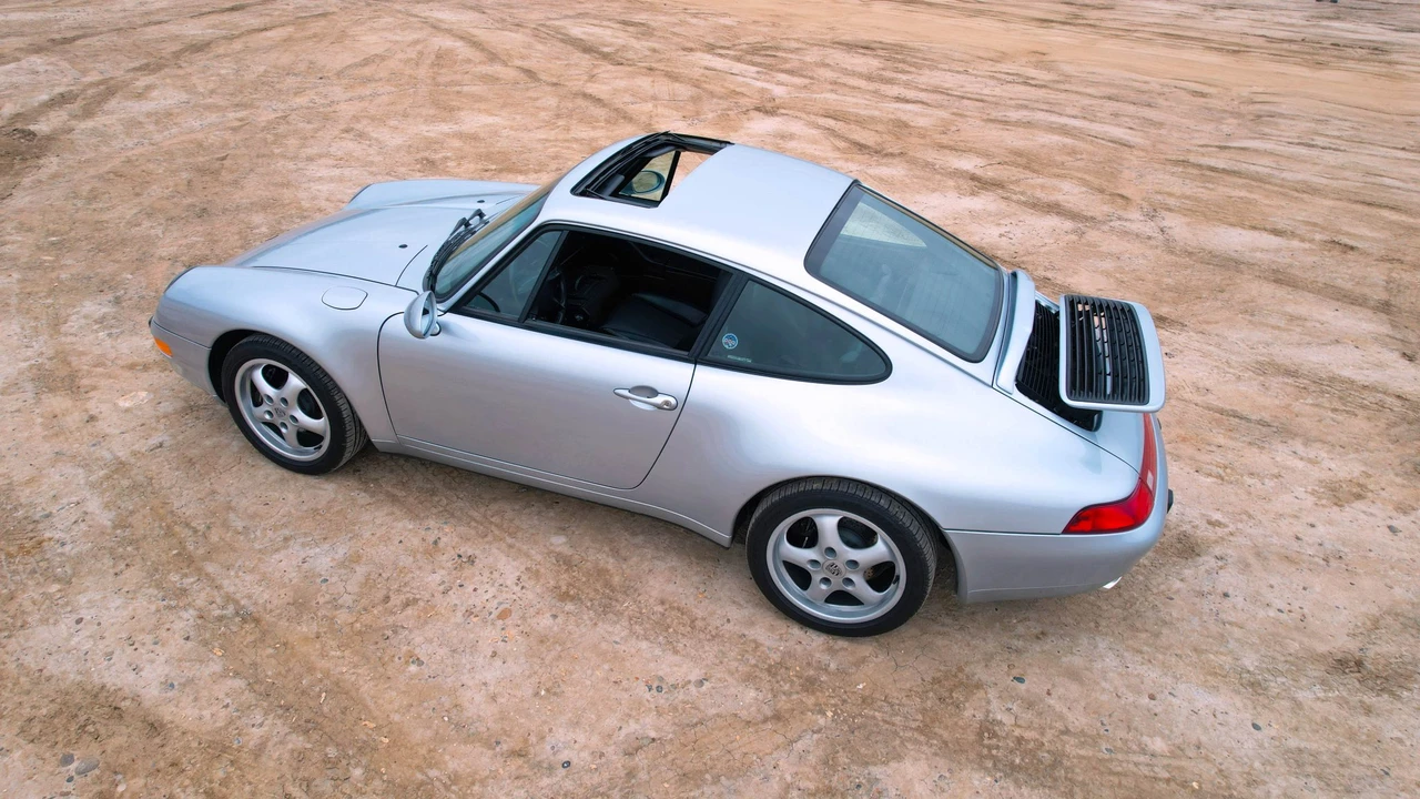 1995 Porsche 993 Carrera - Image 10 of 31