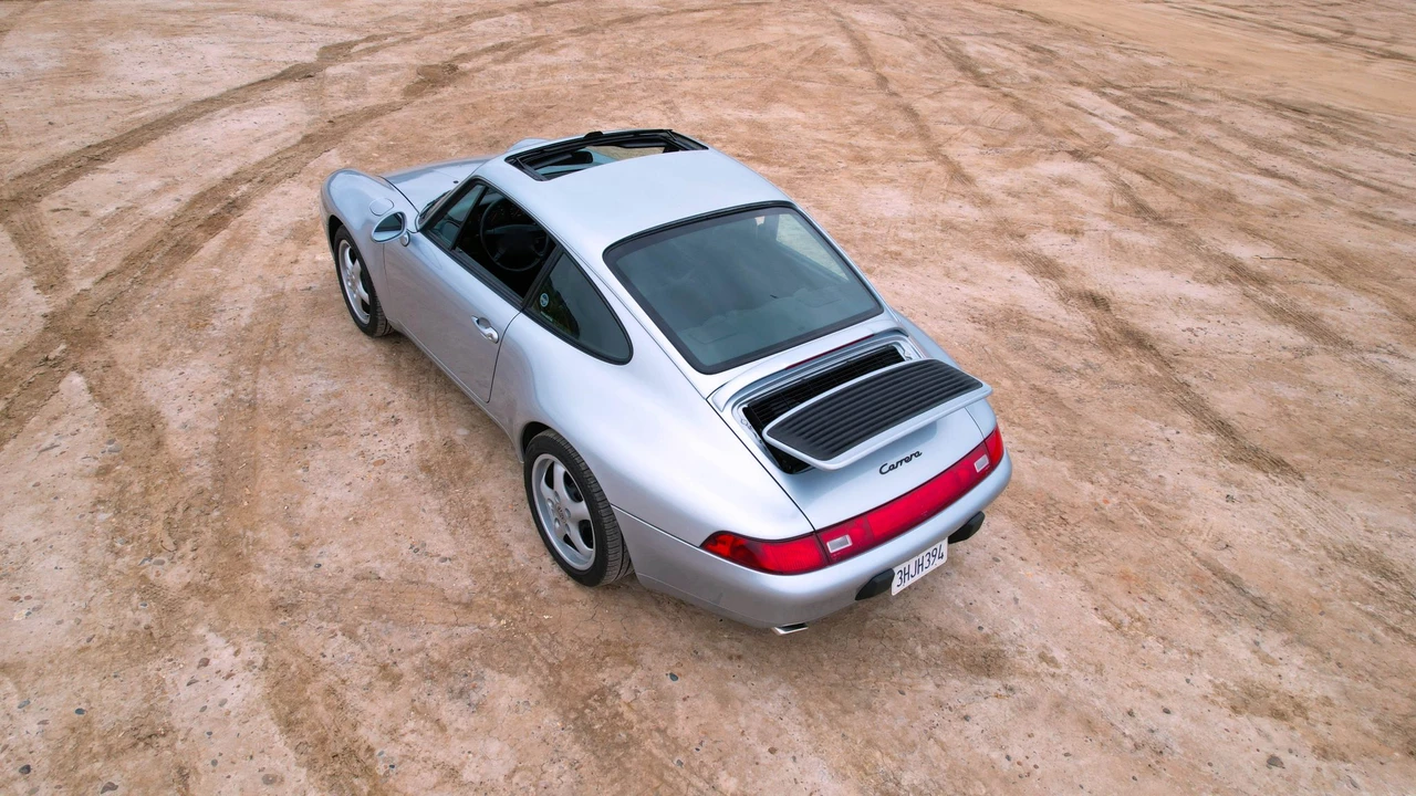 1995 Porsche 993 Carrera - Image 13 of 31