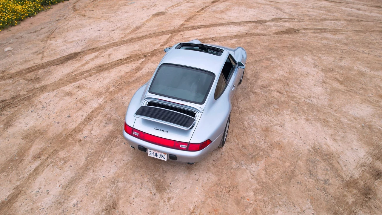 1995 Porsche 993 Carrera - Image 15 of 31