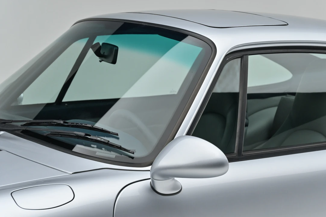 1995 Porsche 993 Carrera - Image 16 of 31